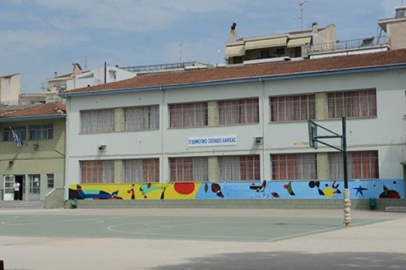 Προσβάσεις για ΑμεΑ σε 60 σχολεία της Λάρισας 
