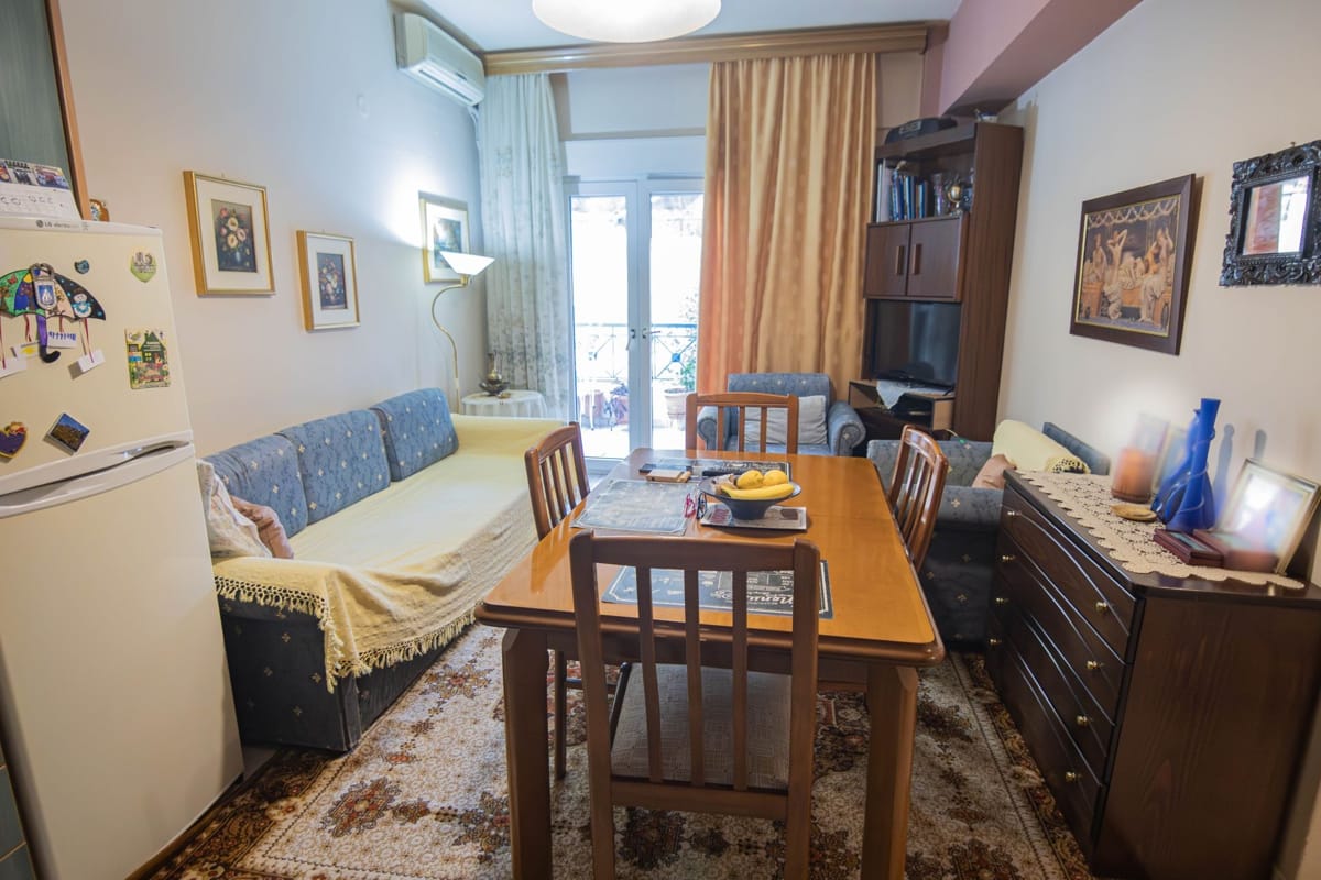 Αγγελίες - Λάρισα - Διαμέρισμα 40 τ.μ. προς πώληση στους Αγ. Σαράντα