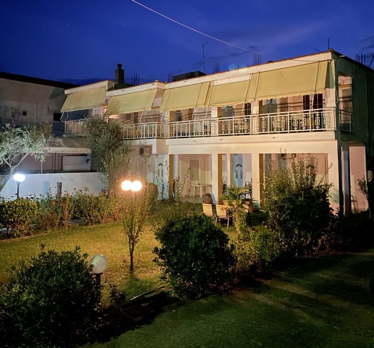 Ενοικιαζόμενα δωμάτια - Βελίκα Λάρισας - Krikonis Rooms