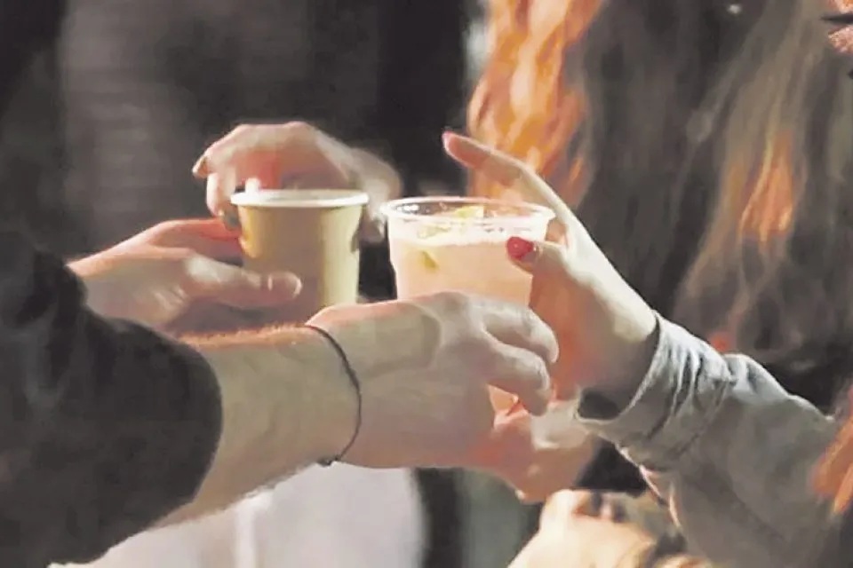 Σφραγίστηκε κατάστημα που διέθεσε αλκοόλ σε 17χρονη