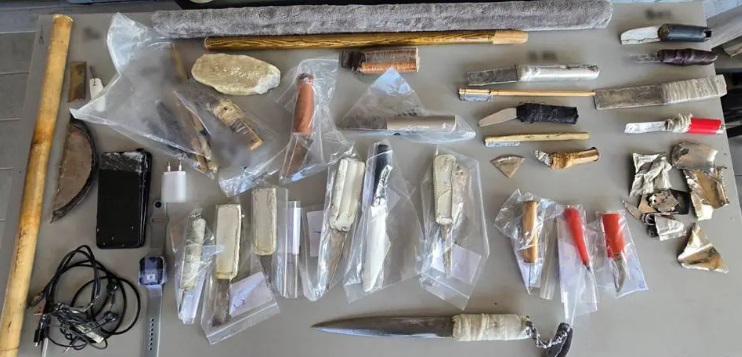 Επιχείρηση στις φυλακές της Λάρισας : Εντοπίσθηκε πλήθος αυτοσχέδιων μαχαιριών