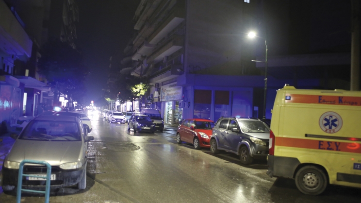 38χρονη Λαρισαία πήδηξε από το μπαλκόνι