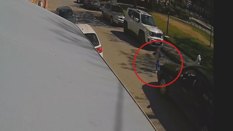 Σοβαρή αλλά σταθερή η κατάσταση της υγείας του 3χρονου που παρασύρθηκε από ΙΧ στη Λάρισα