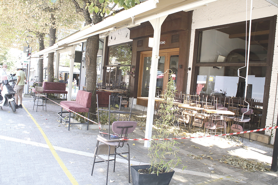 Λάρισα - Κλειστά καφέ λόγω διακοπών