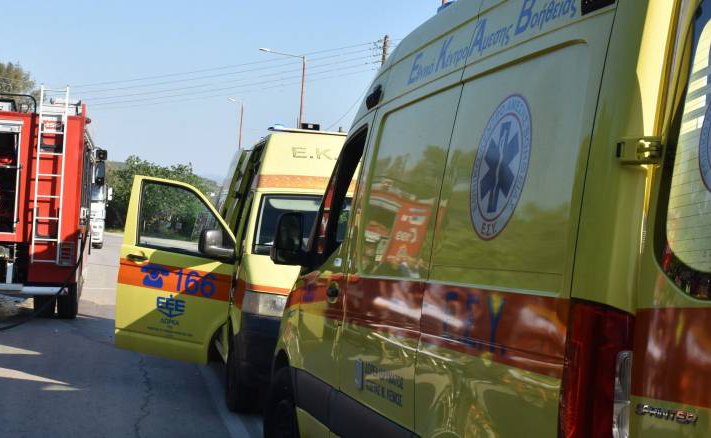 Τροχαίο με απεγκλωβισμό στη Λάρισα - Δύο τραυματίες στο ΓΝΛ