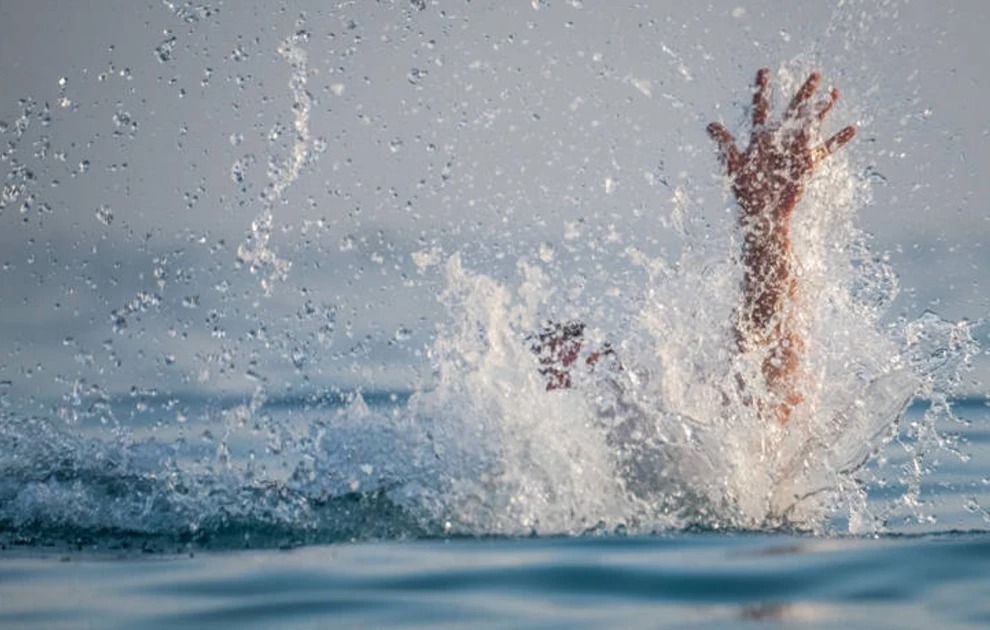 Άνδρας πνίγηκε ενώ κολυμπούσε στην παραλία της Βελίκας Αγιάς