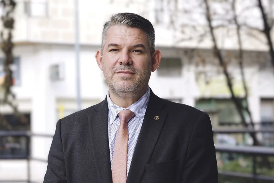 Θωρακίζεται η οδός Βόλου