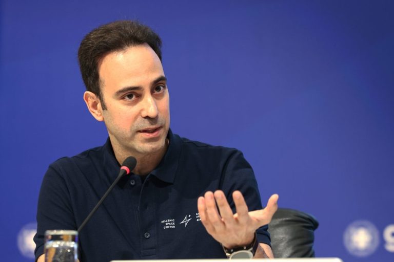 Ο Λαρισαίος Ανδριανός Γολέμης, πρώτος Έλληνας αστροναύτης, μιλά για την προετοιμασία για το ταξίδι στο διάστημα